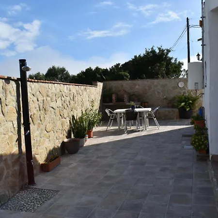 Casa Del Almendro *